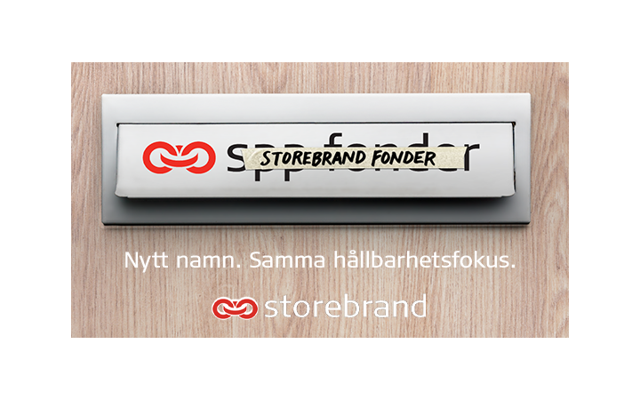 Reklambild som visar namnet "Storebrand Fonder" på en skylt med texten "Nytt namn. Samma hållbarhetsfokus." och Storebrands logotyp